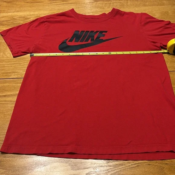 Two Nike Men’s Tee Shirts with Red and Black Logos - Picture 7 of 8